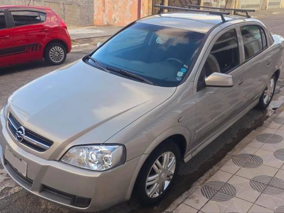 CHEVROLET ASTRA 2.0 MPFI ELEGANCE SEDAN 8V FLEX 4P MANUAL